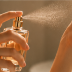 Come far durare più a lungo un profumo sulla pelle